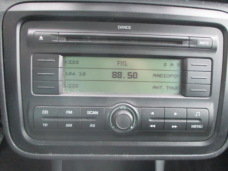 Škoda Fabia 1.6i SCOUT - fotka 24 z 32