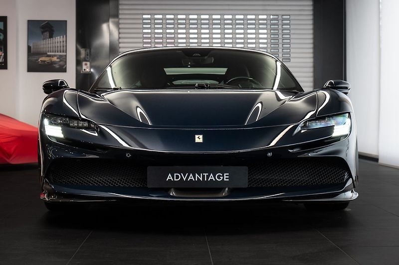 Ferrari SF90 Asseto Fiorano Karbo/JBL - fotka 2 z 26