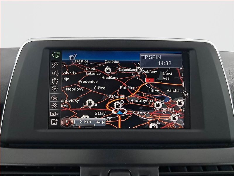 BMW Řada 2 (2016) 218d Gran Tourer, Automat - fotka 18 z 18