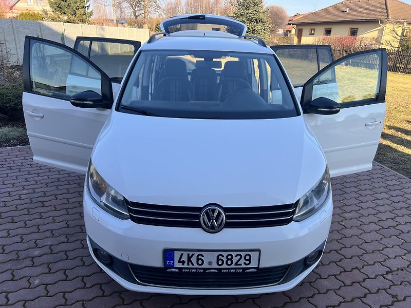 Volkswagen Touran 1.6TDI 77KW,MATCH,NAVI,DSG,DIG - fotka 25 z 46