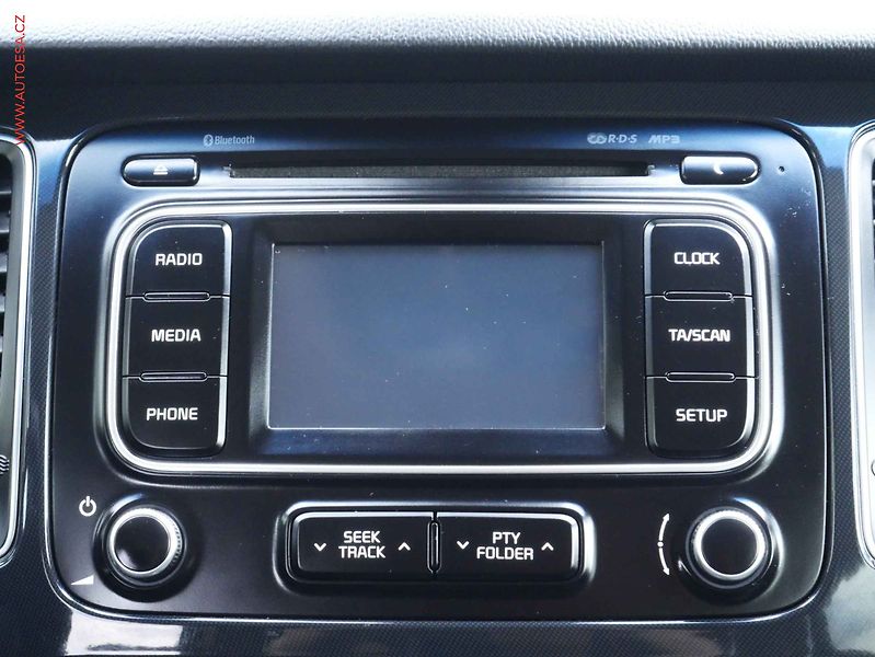 Kia Carens (2013) 1.7 CRDi, 1.maj,ČR, AC - fotka 11 z 18