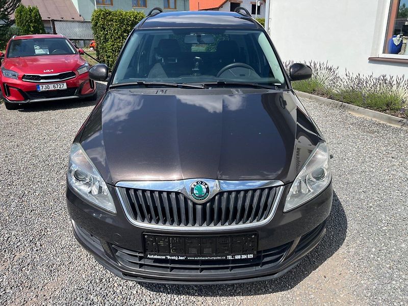 Škoda Roomster (2012) 1.2 TSi - fotka 6 z 24