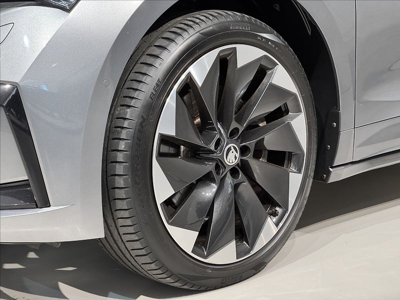 Škoda Enyaq 80 Sportline Assist Tepelko - fotka 8 z 50