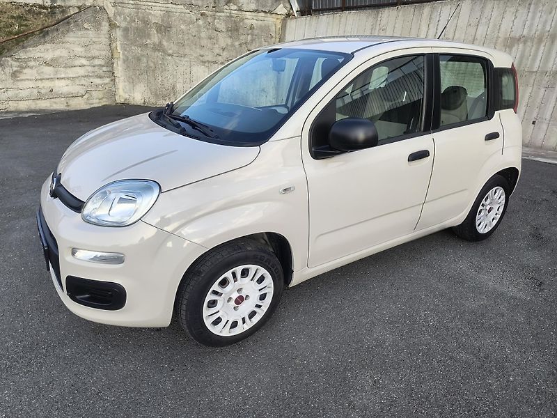 Fiat Panda (2015) 1.2 AUTOMAT NESEHNATELNÁ VERZE - fotka 3 z 47