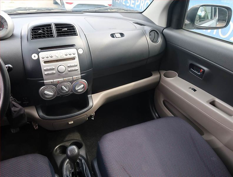 Daihatsu Sirion (2006) 1.3, po STK, v provozu - fotka 8 z 16