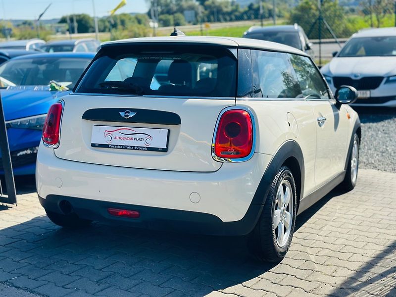 Mini Cooper 1.2i AUTOMAT, 100%KM - fotka 6 z 13