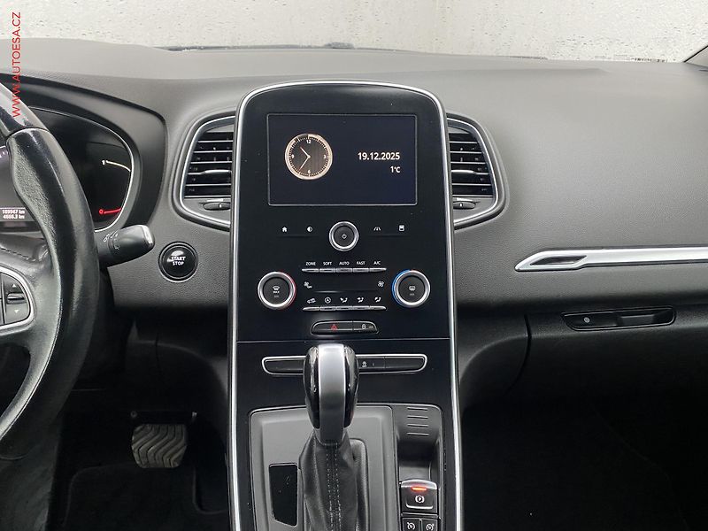 Renault Grand Scénic (2017) 1.5 dCi, 1.maj, AT, TZ, navi - fotka 12 z 19