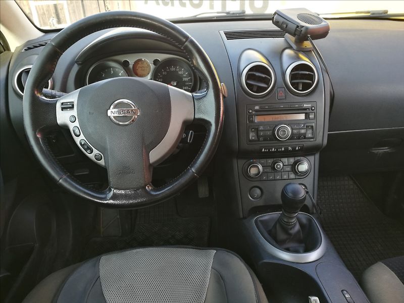 Nissan Qashqai 1,5 dCi - fotka 5 z 15