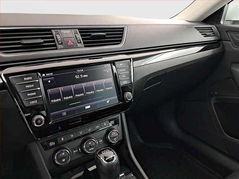 Škoda Superb (2017) Laurin&Klement 2.0 TDI 4x4 - fotka 12 z 24