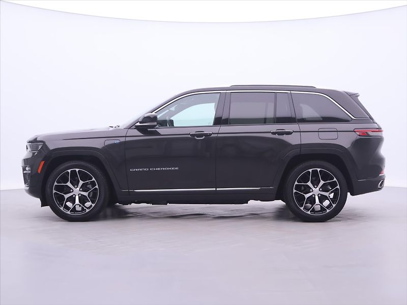 Jeep Grand Cherokee 2,0 4xe Summit Plug-In CZ DPH - fotka 49 z 90