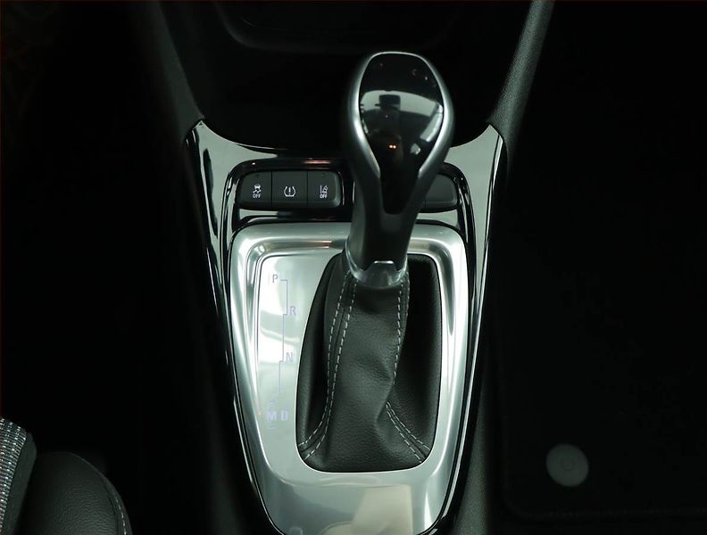 Opel Crossland X (2022) Elegance 1.2 Turbo, Automat - fotka 13 z 16