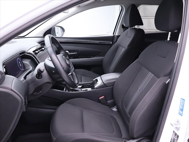 Hyundai Tucson 1,6 T-GDi 110kW Aut. CZ 1.Maj - fotka 9 z 32