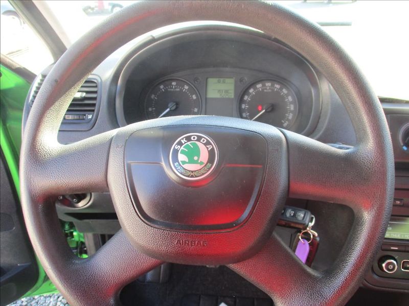 Škoda Fabia 1,2 i,klima,ABS,ESP, - fotka 19 z 22