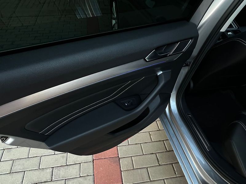 Volkswagen Passat (2020) 2.0 TDI-DSG-ELEGANCE - fotka 18 z 49