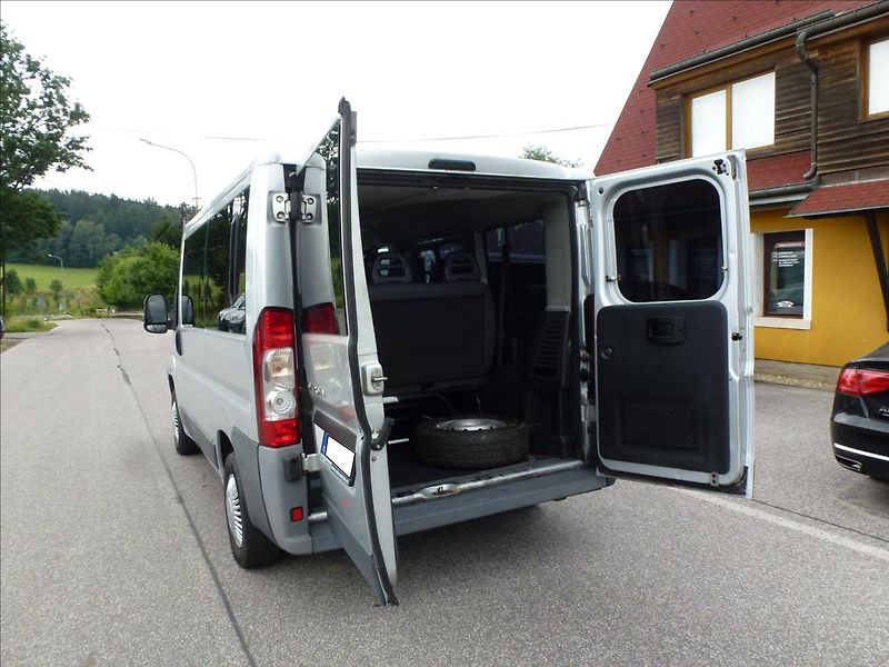 Citroën Jumper 2,2 HDI 6 rychlostí, Klimatiza - fotka 18 z 45