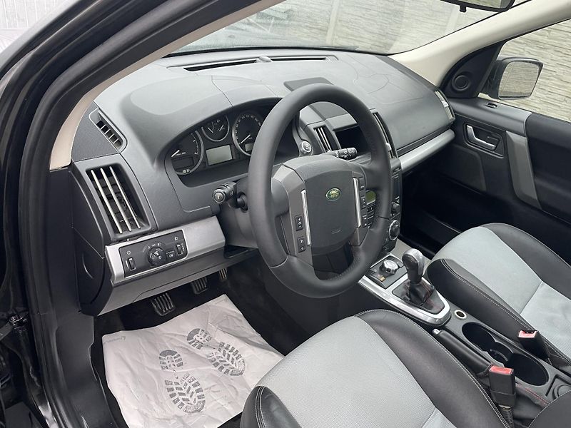 Land Rover Freelander 2.2TD4 160PS 4x4 136TKM SPORT! - fotka 190 z 201
