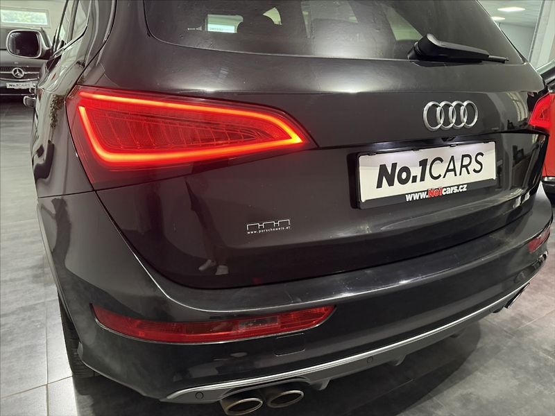 Audi SQ5 3,0   TDI 313HP QUATTRO BI-XEN - fotka 36 z 41