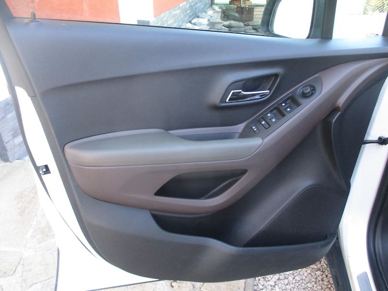 Chevrolet Trax 1.7 D AWD - fotka 8 z 40