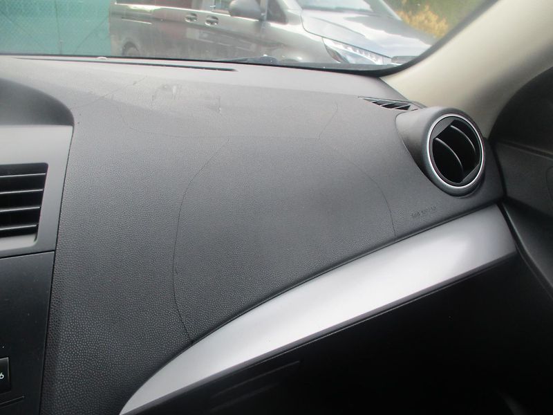 Mazda 3 1.6i KLIMA TAŽNÉ +SADA KOL - fotka 26 z 32