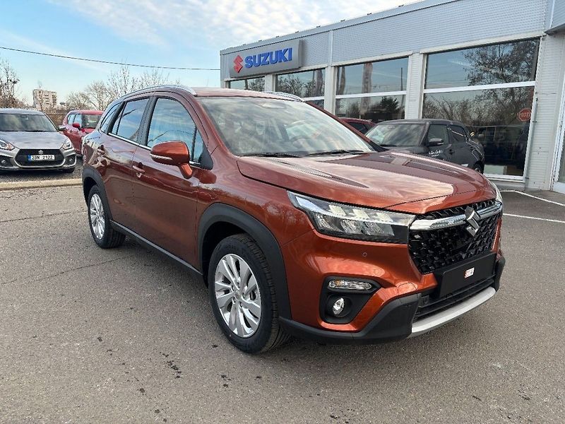 Suzuki S-Cross 4x4 Premium - fotka 1 z 10