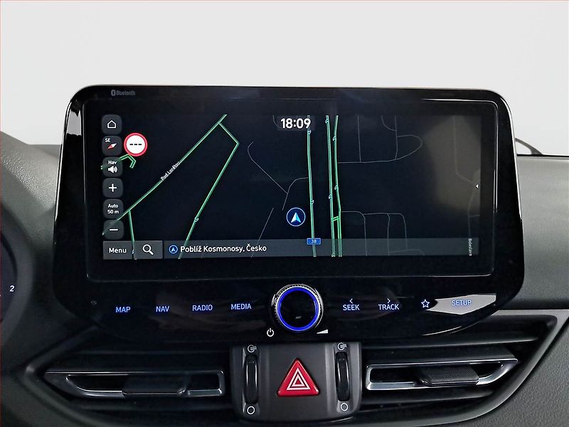 Hyundai i30 (2022) N-Line 1.5 T-GDI MHEV - fotka 13 z 21