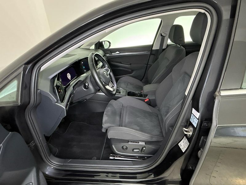 Volkswagen Golf Style - fotka 7 z 31