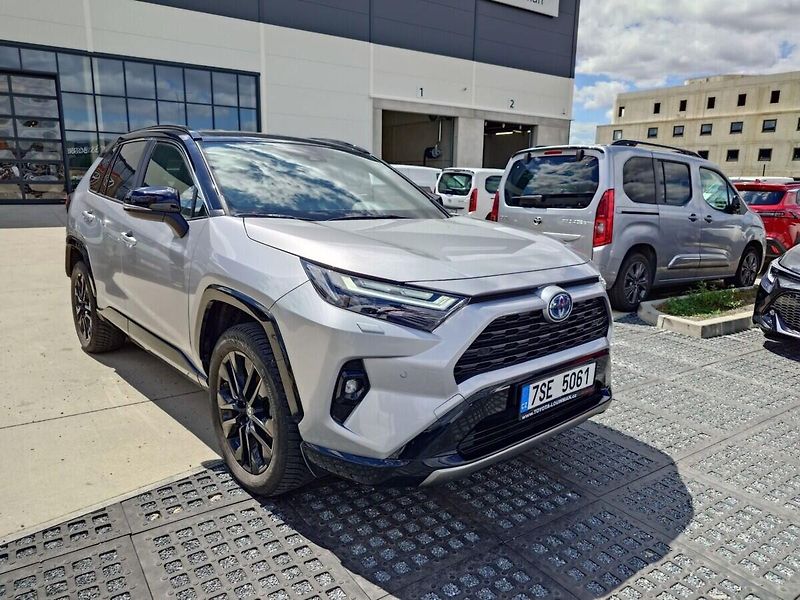 Toyota RAV4 SELECTION 4x4 2.5L HYBRID - fotografie inzerátu