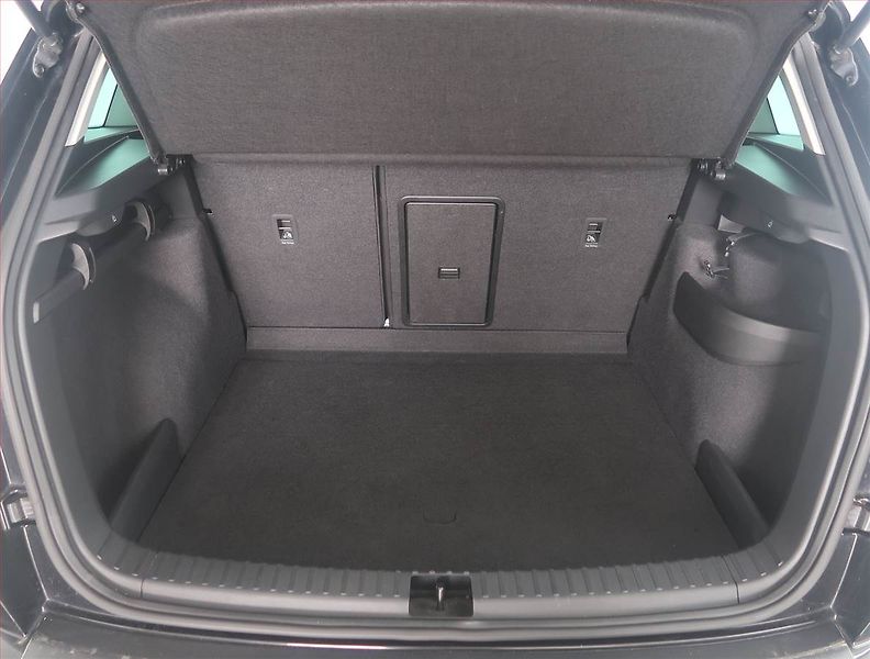 Škoda Karoq (2023) Style 2.0 TDI - fotka 14 z 16