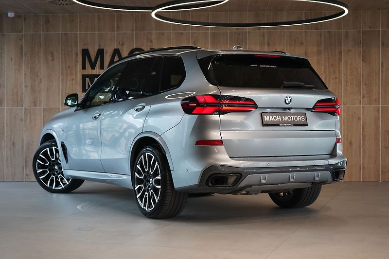 BMW X5 30d xDrive, Vzduch, Nezávislé - fotka 11 z 46