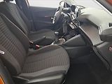 Peugeot 2008 (2023) 1.2 PureTech, ČR,1.maj - náhled 9