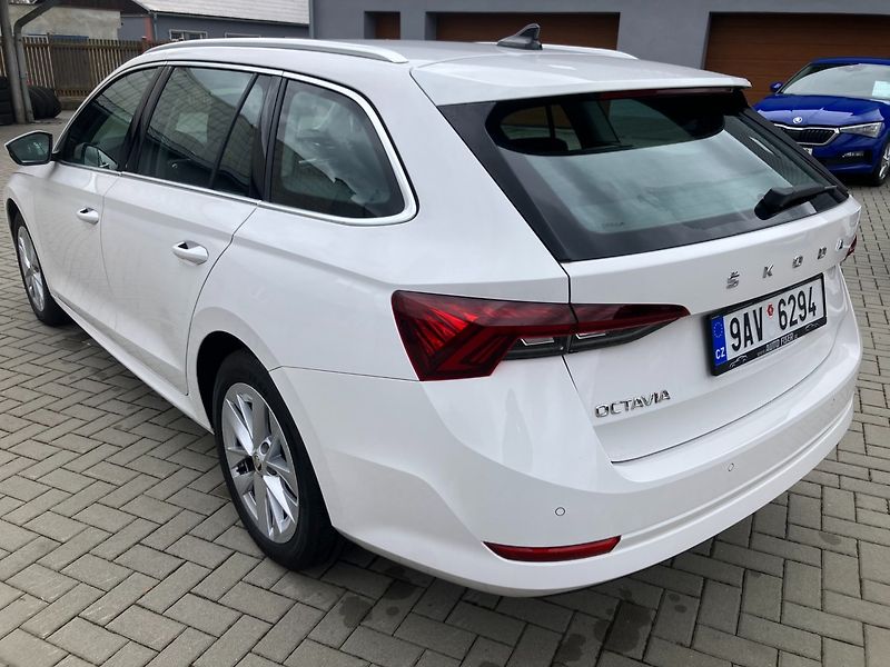 Škoda Octavia (2023) 2.0TDI STYLE EL.TZ NOVÉ CZ - fotka 8 z 34