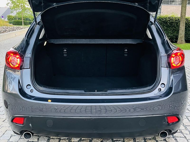 Mazda 3 2.0i MAN VÝHŘEV SENZORY HEADUP - fotka 16 z 41
