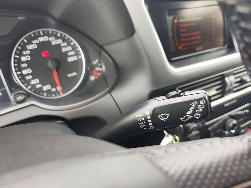 Audi Q5 2.0 TFSi/155kW Quattro ČR - fotka 25 z 30