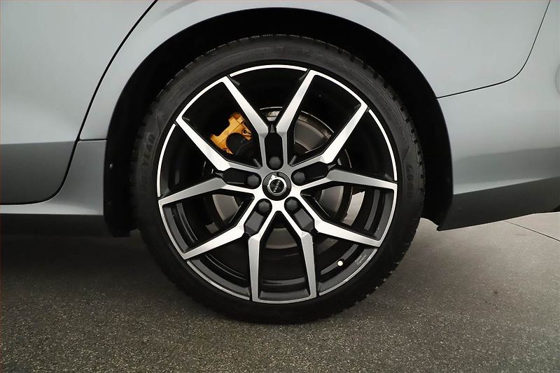 Volvo V60 (2020) T8 Polestar - fotka 20 z 20
