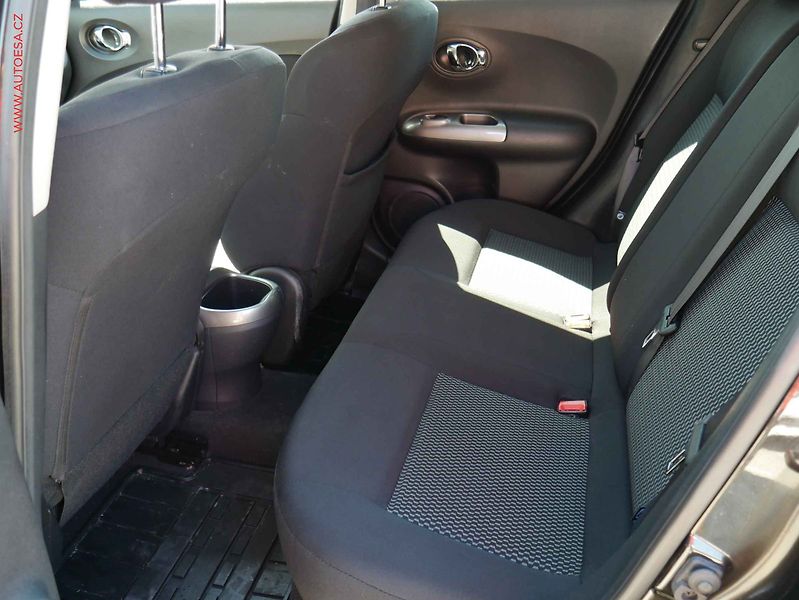 Nissan Juke (2015) 1.2i DiG-T, 2.maj,ČR, Acenta - fotka 10 z 16
