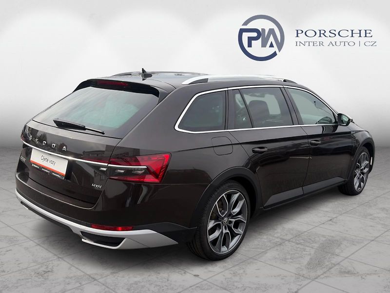 Škoda Superb 2.0TDi Scout DSG 140kW 4x4 - fotka 2 z 21