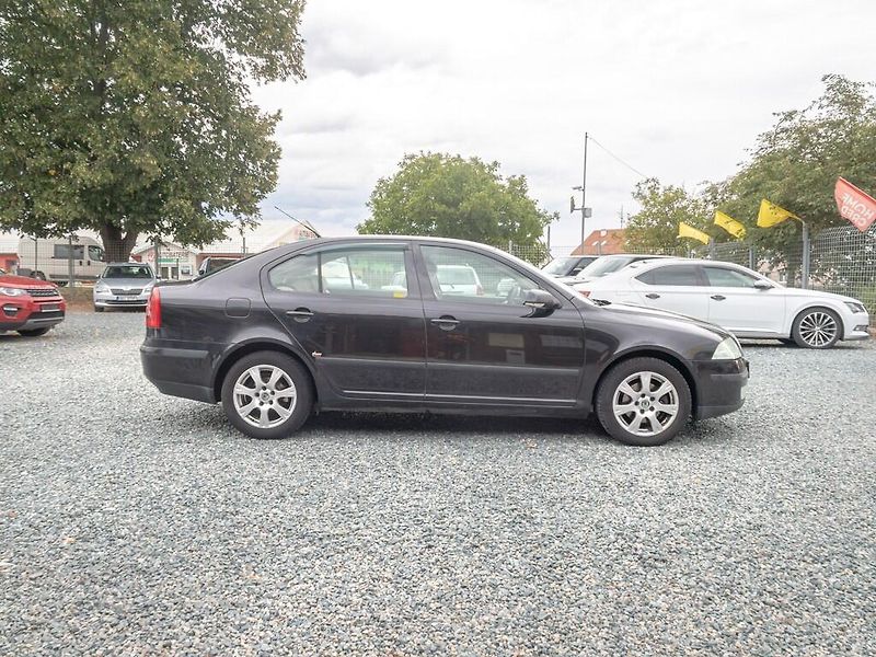 Škoda Octavia (2005) 1.9TDI 77KW – PO ROZVODECH - fotka 4 z 32