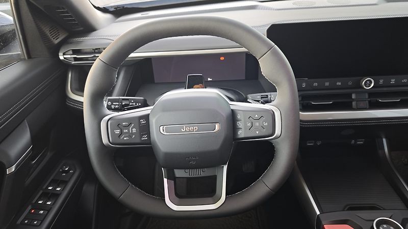 Jeep Compass (2026) First Edition  hybrid 145PS AT - fotka 29 z 49