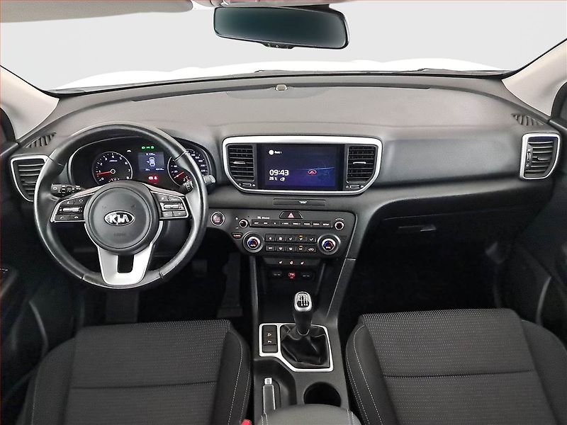 Kia Sportage (2021) 1.6 T-GDI - fotka 8 z 20