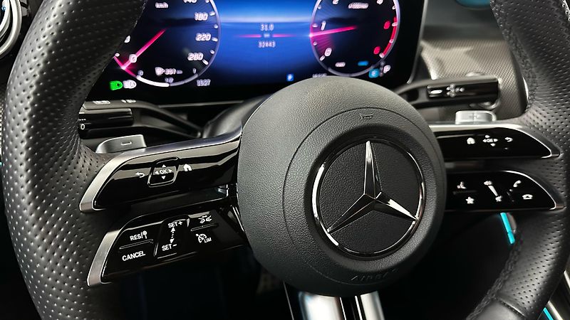 Mercedes-Benz GLC ZÁRUKA / TOP STAV  - fotka 43 z 48