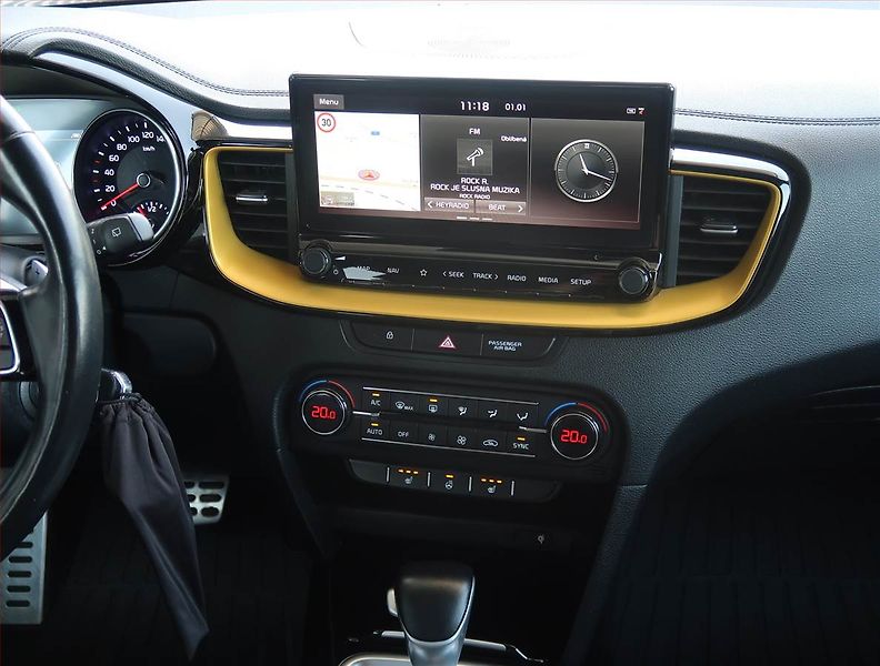 Kia XCeed (2019) TOP 1.4 T-GDI, Automat - fotka 12 z 26
