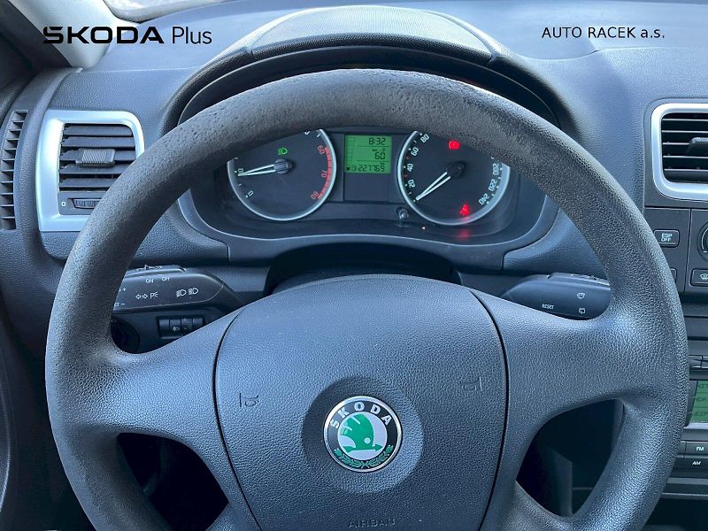 Škoda Fabia (2021) 1.4 16V Ambiente Combi - fotka 5 z 21