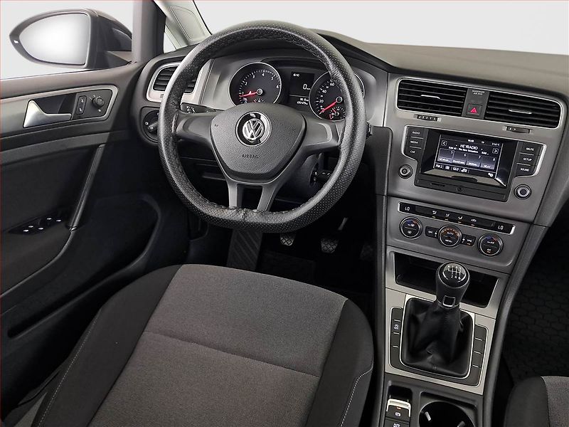 Volkswagen Golf (2016) 1.2 TSI - fotka 7 z 17