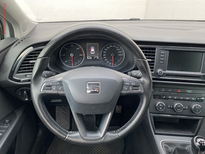 Seat Leon (2015) 2.0 TDi, Style, navi, +ALU - fotka 11 z 19