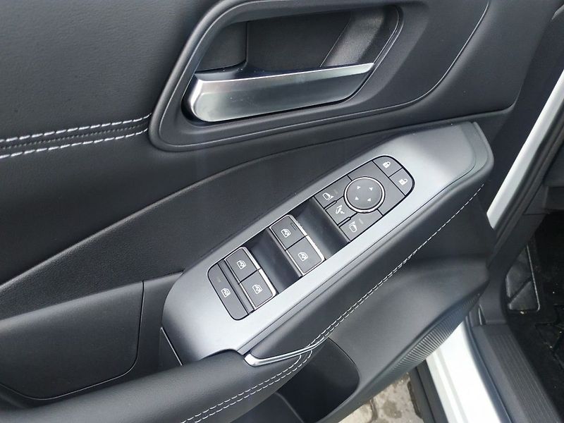 Nissan Qashqai 1.3T mHEV AT,2WD, SKLADEM - fotka 9 z 29
