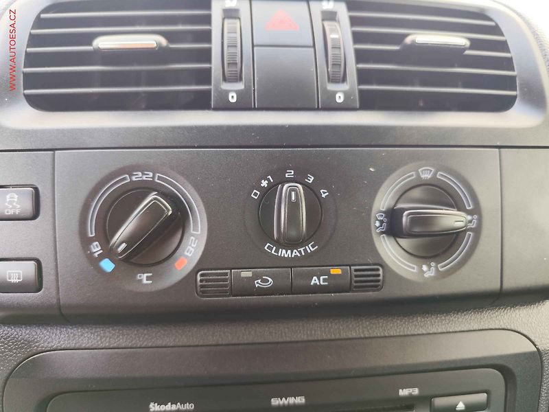 Škoda Roomster (2010) 1.2 HTP, ČR, AC, výhřev sed - fotka 13 z 16