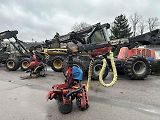 Lesárna Trutnov slavnostně otevřela výukové středisko operátorů těžebně dopravních strojů.
