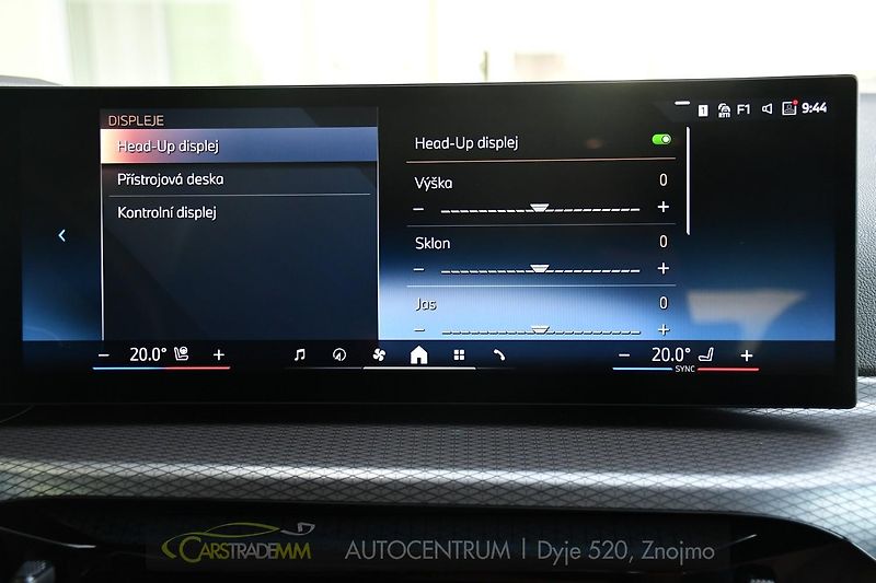 BMW Řada 4 420d xDrive M-SPORT ČR 1.MAJ - fotka 41 z 59
