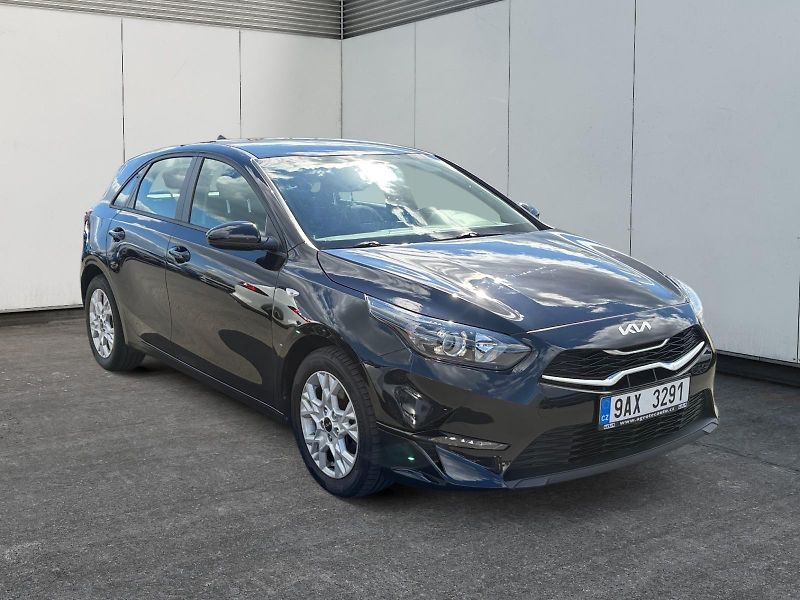 Kia Ceed (2023) SPIN 1.5T-GDI 118kW CZ DPH - fotka 3 z 11