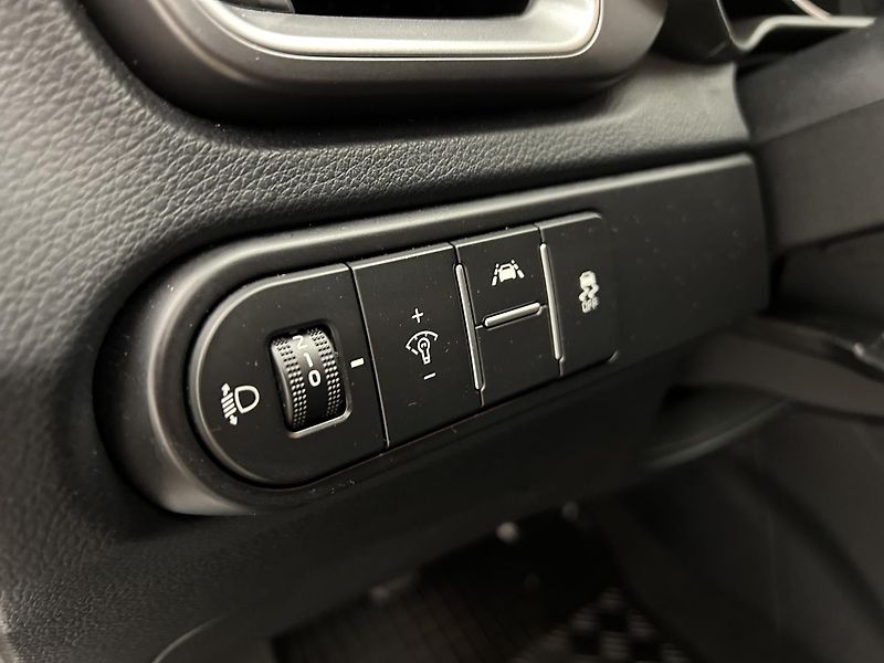 Kia Ceed 1.4 T-GDi TOP (2020) - fotka 9 z 22